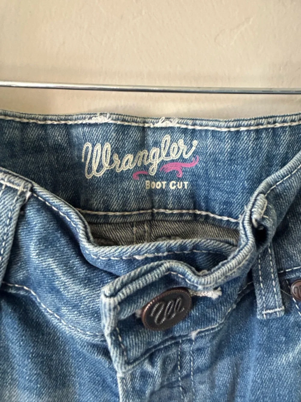 Wrangler Mae Riding Jeans - Picture 3 of 4